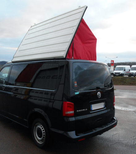 Pose d’un toit levant sur VW Transporter T5