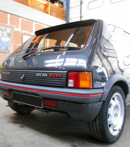 Peugeot 205 GTI